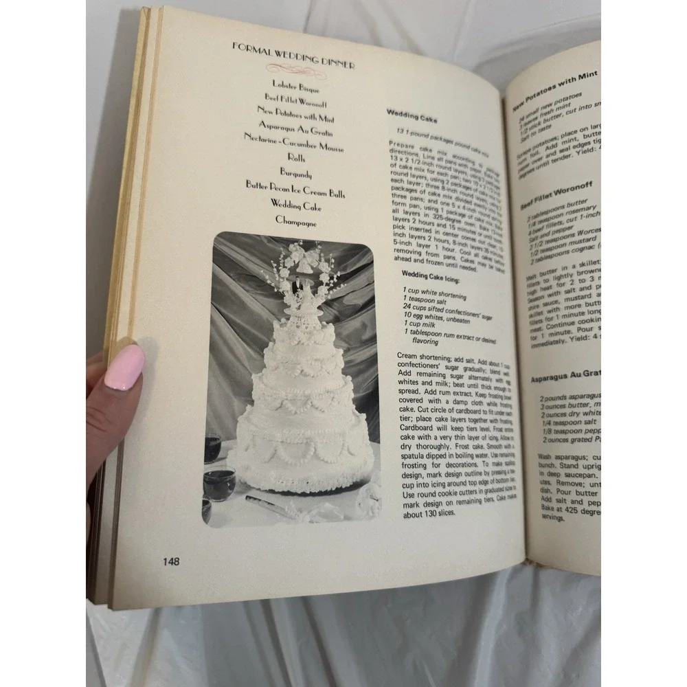 The Complete Holiday Cookbook by Favorite Recipe Press Hardcover 1969 Vintage